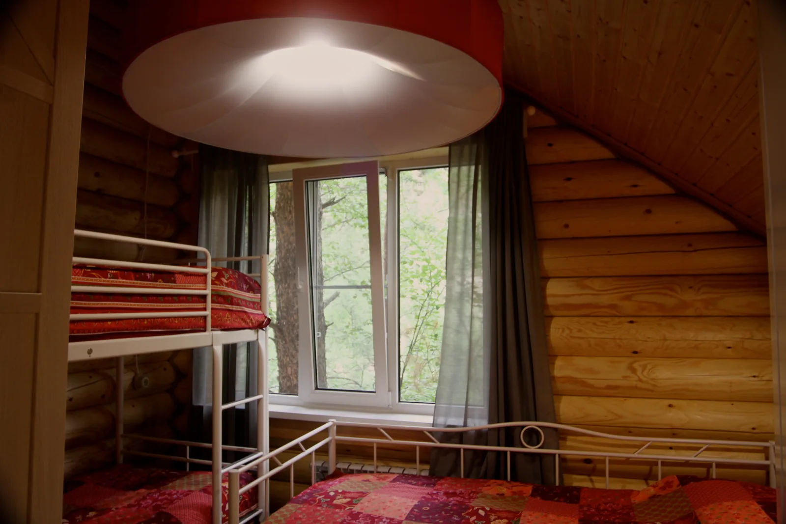 Cabin room with several sleeping places